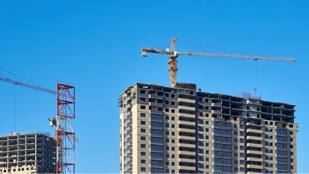 Plataformas de Carga de Materiales: Diseño Estructural, Capacidades de Carga y Guía de Instalación